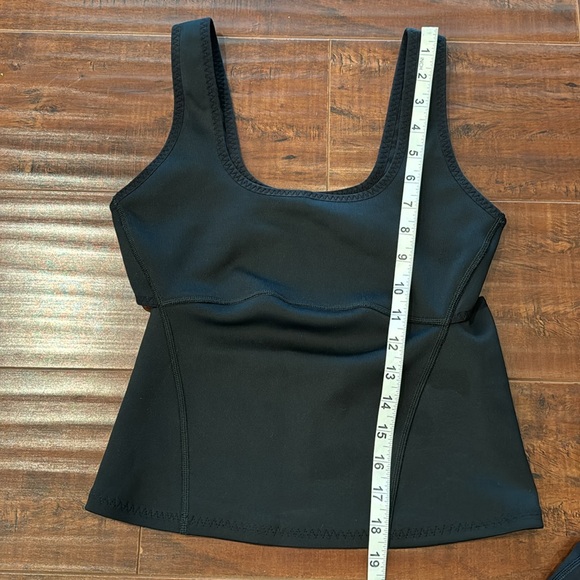 Fabletics Tank & Leggings, Black, Size Small, Barrier Tank NWT, Leggings EUC! - Picture 4 of 13